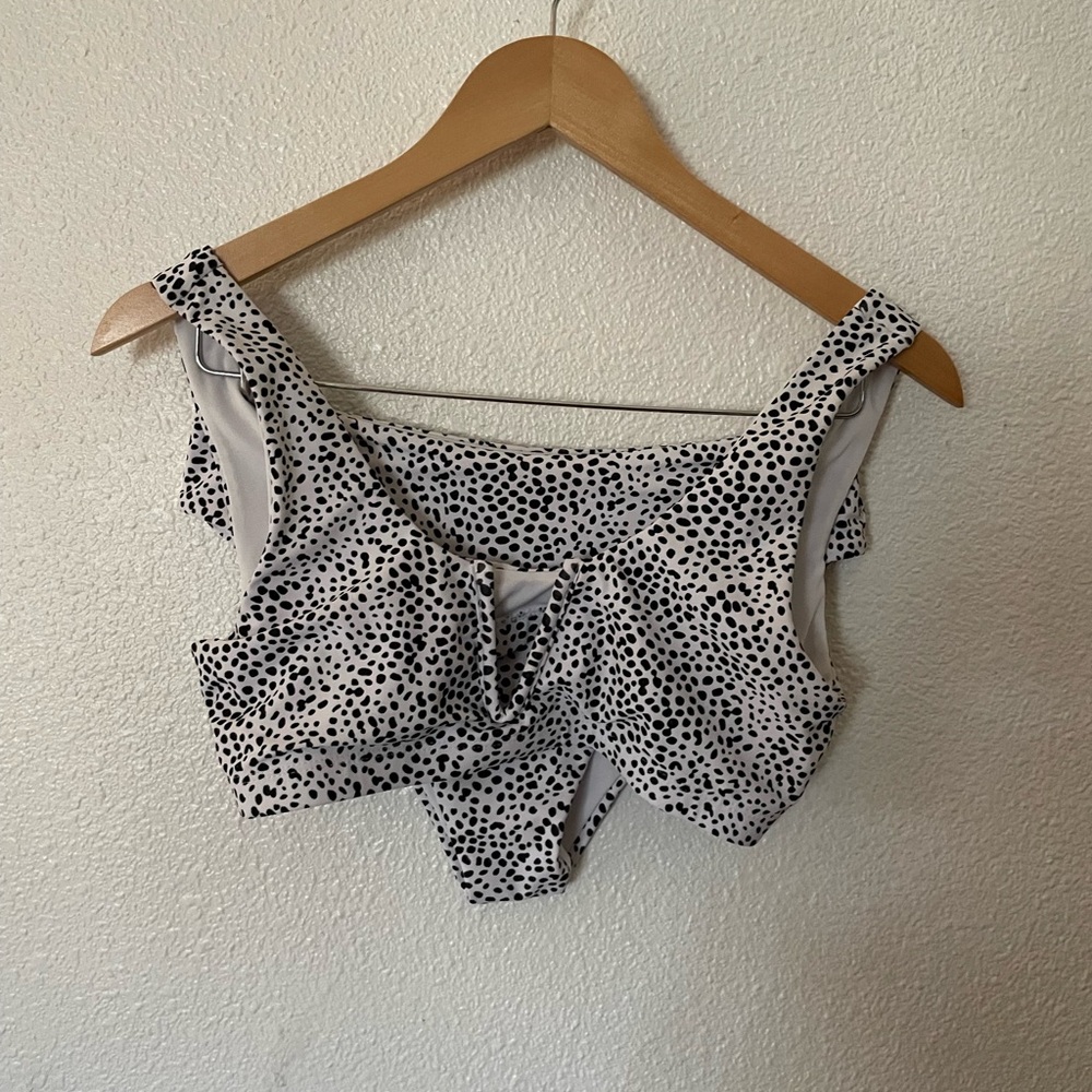 SHEIN Bikini Set V-Wire Design Animal Print Size Medium